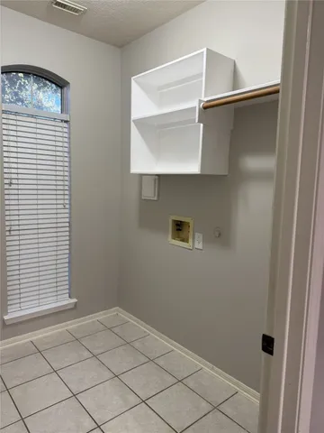 $445,000 | 2502 Sun Glen Drive, Pearland, TX 77584