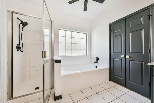 $445,000 | 2502 Sun Glen Drive, Pearland, TX 77584