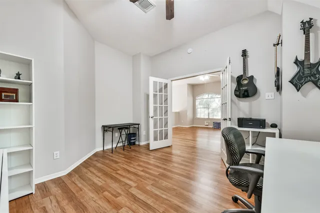 $445,000 | 2502 Sun Glen Drive, Pearland, TX 77584