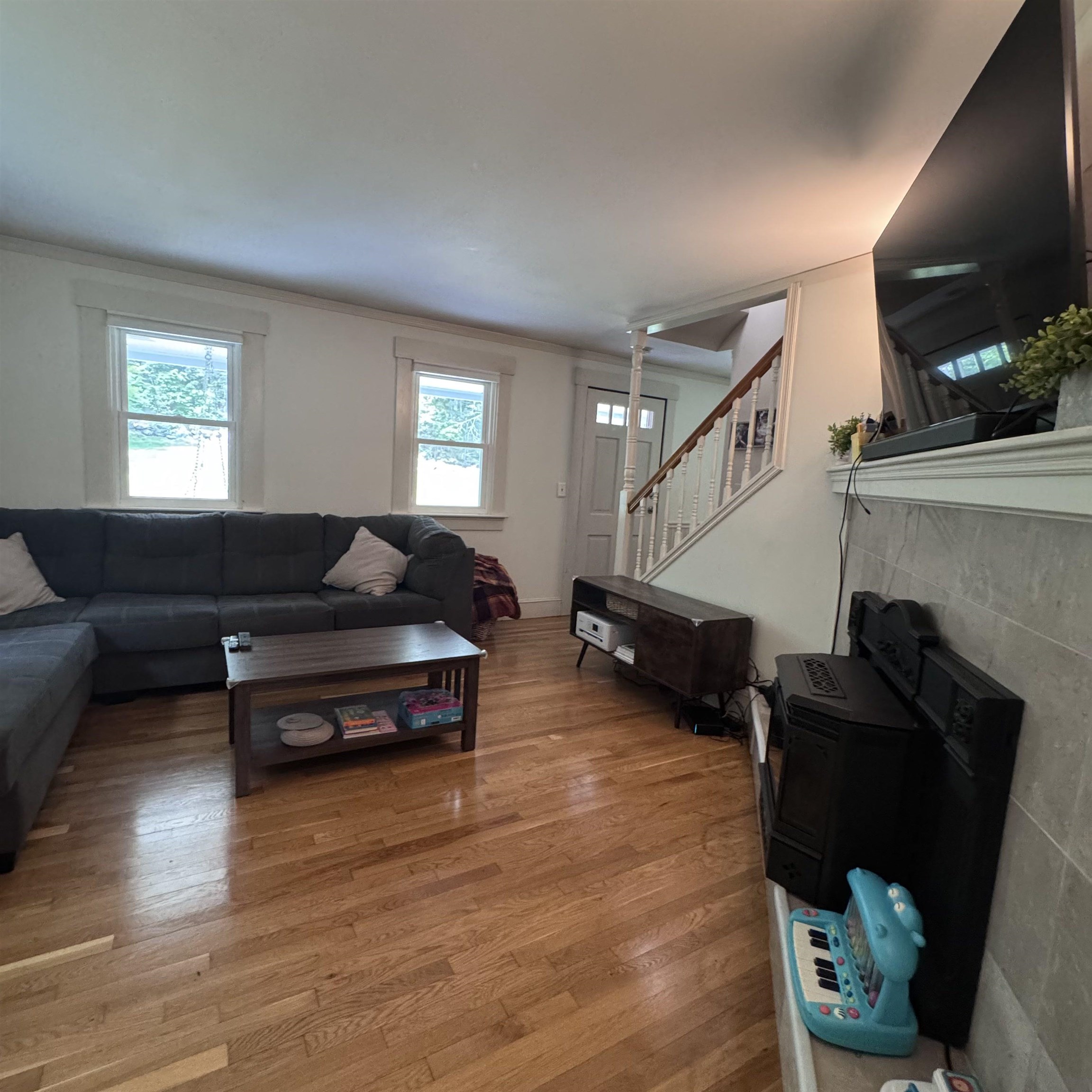 44 Stowell Road Bedford, NH 03110 - Photo 7 of 27