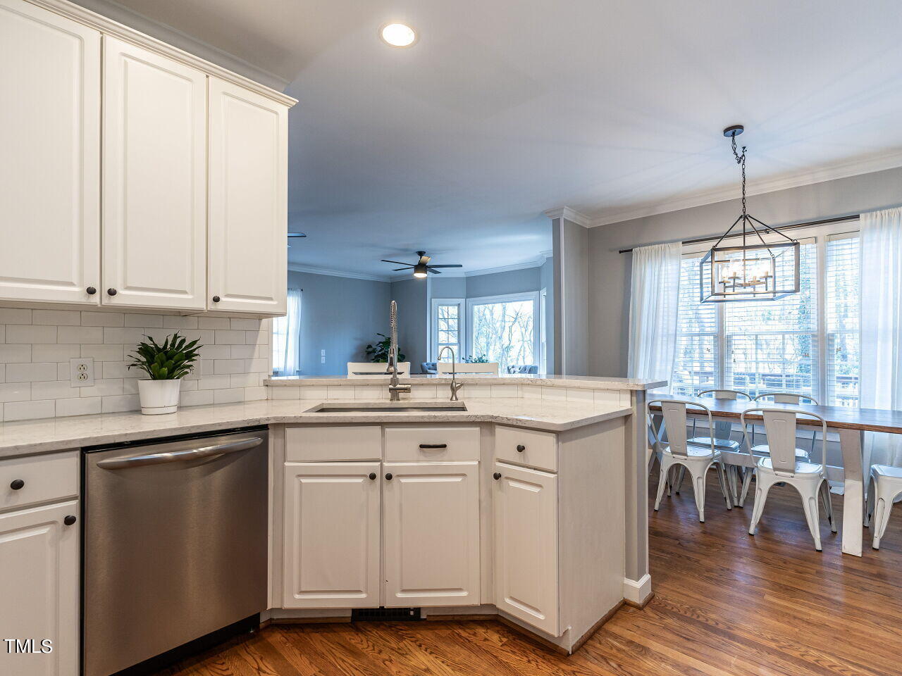 6612 Arbor Grande Way Raleigh, NC 27615 - Photo 14 of 30 017-1280x960-kitchen