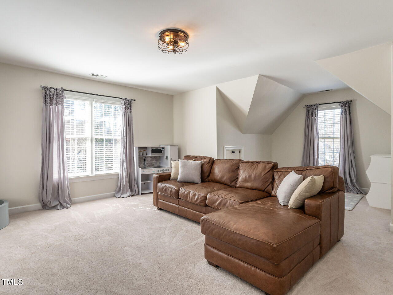 6612 Arbor Grande Way Raleigh, NC 27615 - Photo 23 of 30 026-1280x960-bonus-room