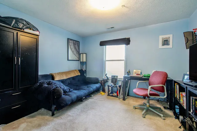 $263,500 | 1579 Oakfield Drive, Ann Arbor, MI 48108