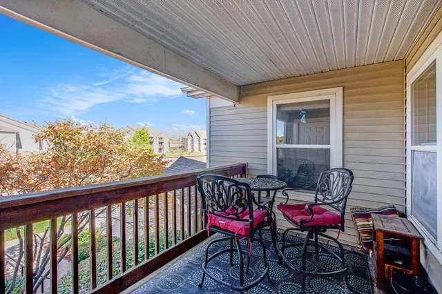 $263,500 | 1579 Oakfield Drive, Ann Arbor, MI 48108