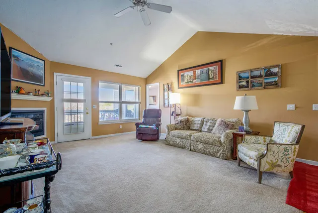 $263,500 | 1579 Oakfield Drive, Ann Arbor, MI 48108