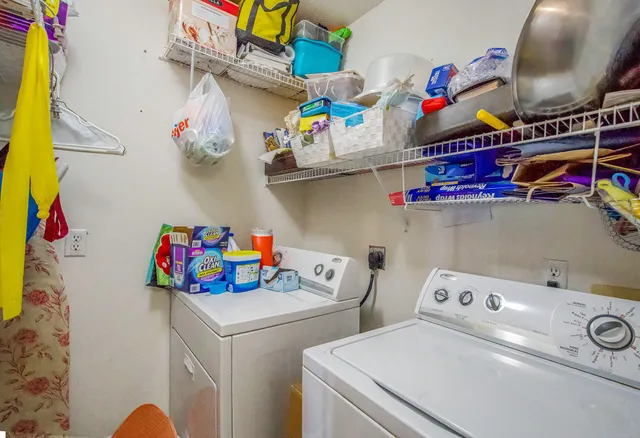 $263,500 | 1579 Oakfield Drive, Ann Arbor, MI 48108