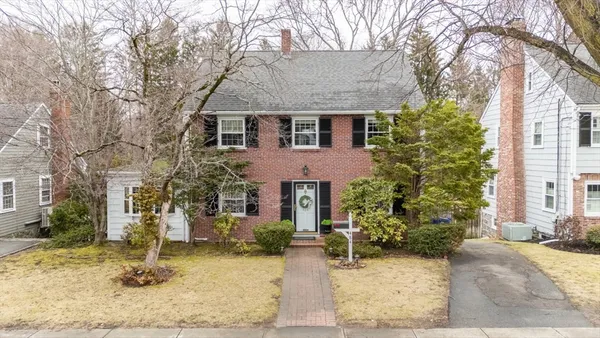 $1,175,000 | 484 Brook Road, Milton, MA 02186