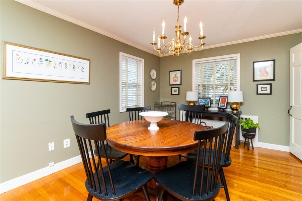 484 Brook Road Milton, MA 02186 - Photo 6 of 38