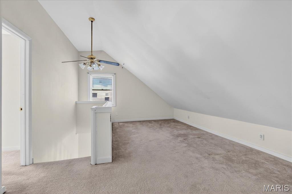 938 Hawbrook Road Glendale, MO 63122 - Photo 12 of 17