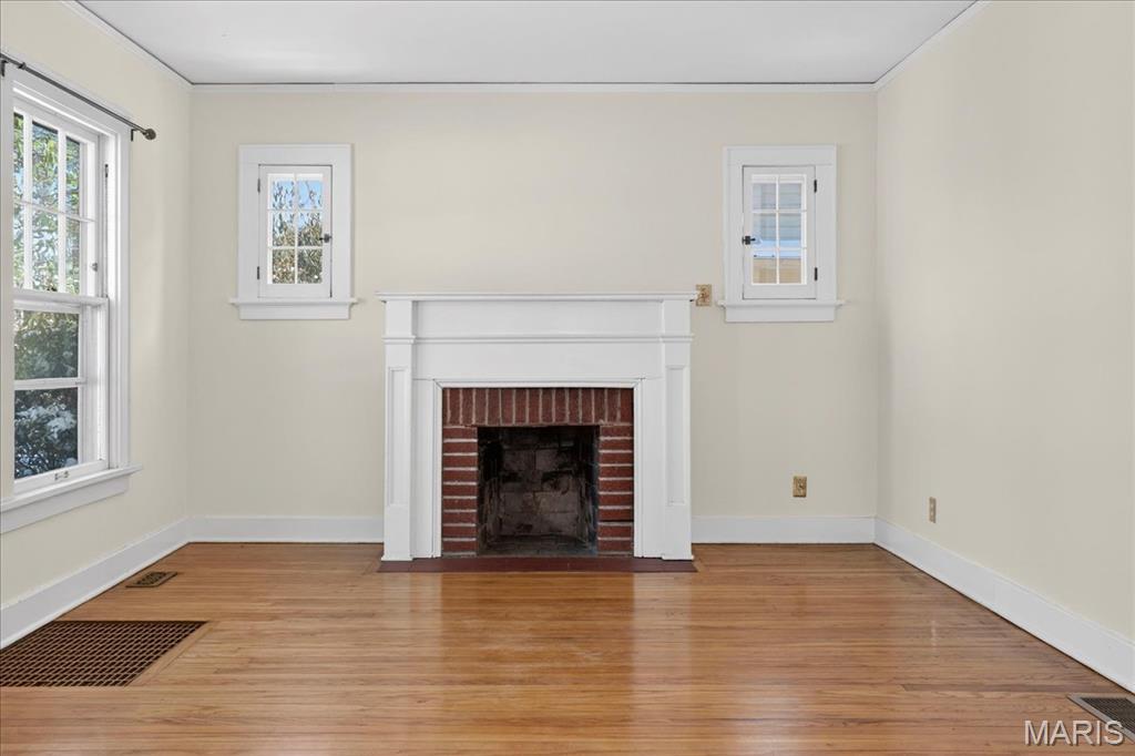 938 Hawbrook Road Glendale, MO 63122 - Photo 3 of 17