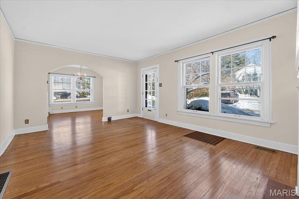 938 Hawbrook Road Glendale, MO 63122 - Photo 4 of 17