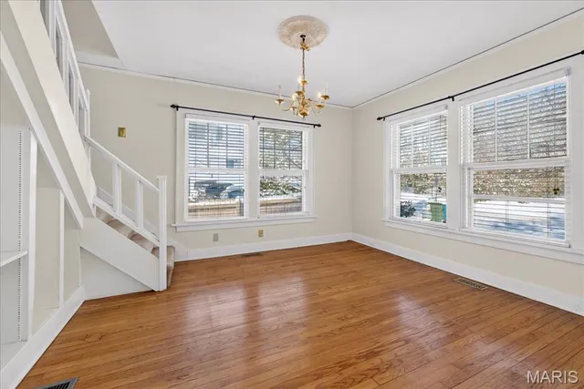 $375,000 | 938 Hawbrook Road, Glendale, MO 63122