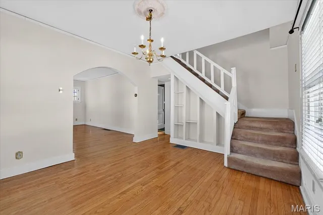 $375,000 | 938 Hawbrook Road, Glendale, MO 63122