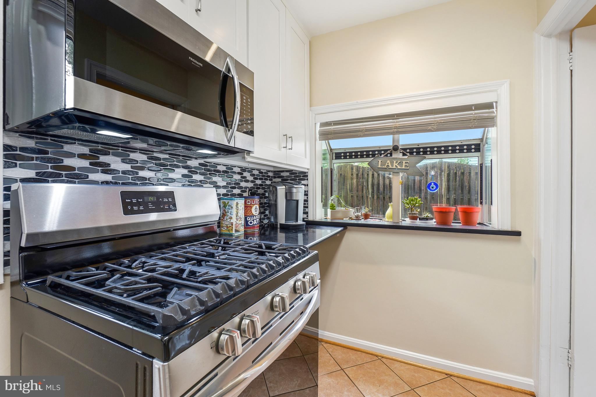 12311 Middle Road Silver Spring, MD 20906 - Photo 10 of 33 Renovated Kitchen with Gas Cooking