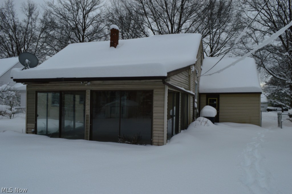 1279 Haverston Road Lyndhurst, OH 44124 - Photo 3 of 13