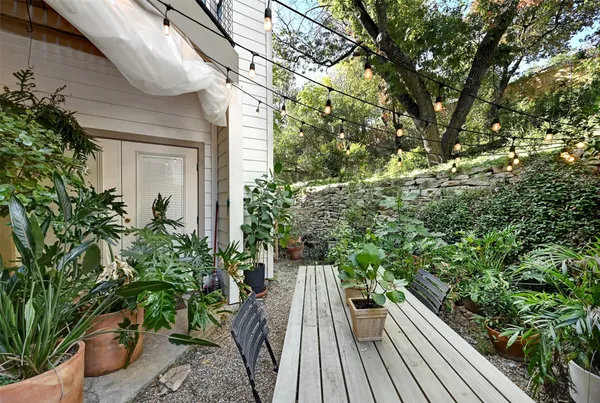 $1,895 | 6600 Valleyside Road, Unit B6, Austin, TX 78731