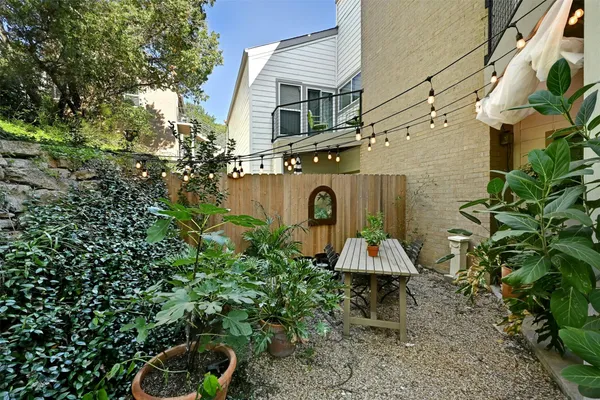 $1,895 | 6600 Valleyside Road, Unit B6, Austin, TX 78731