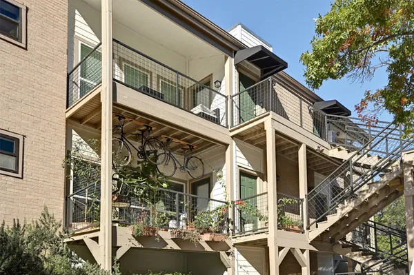 $1,895 | 6600 Valleyside Road, Unit B6, Austin, TX 78731