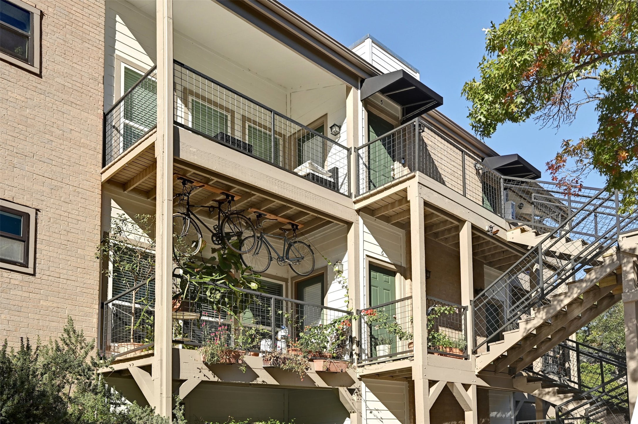 6600 Valleyside Road, Unit B6 Austin, TX 78731 - Photo 2 of 20