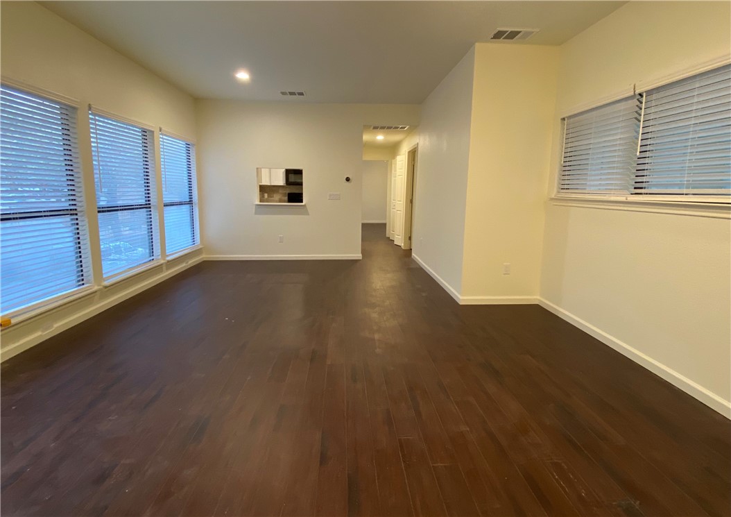 6600 Valleyside Road, Unit B6 Austin, TX 78731 - Photo 4 of 20