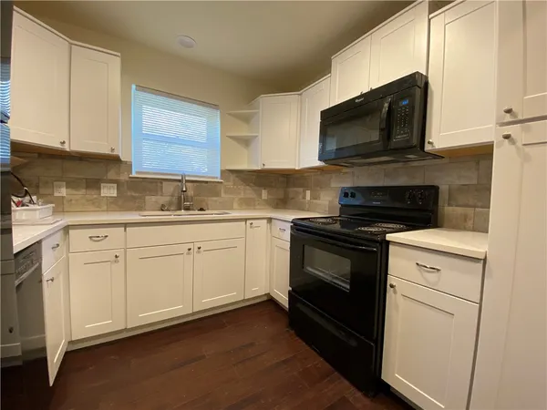 $1,895 | 6600 Valleyside Road, Unit B6, Austin, TX 78731