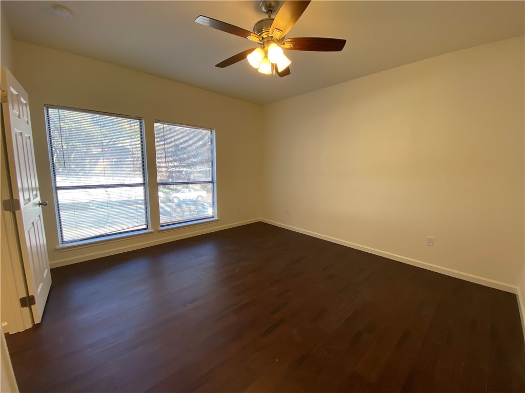 6600 Valleyside Road, Unit B6 Austin, TX 78731 - Photo 9 of 20