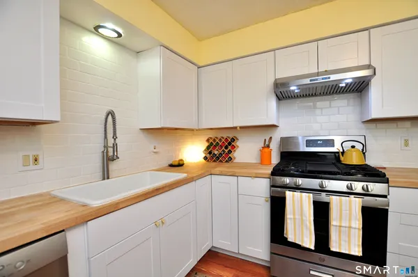 $390,000 | 121 Wedgewood Drive, Torrington, CT 06790