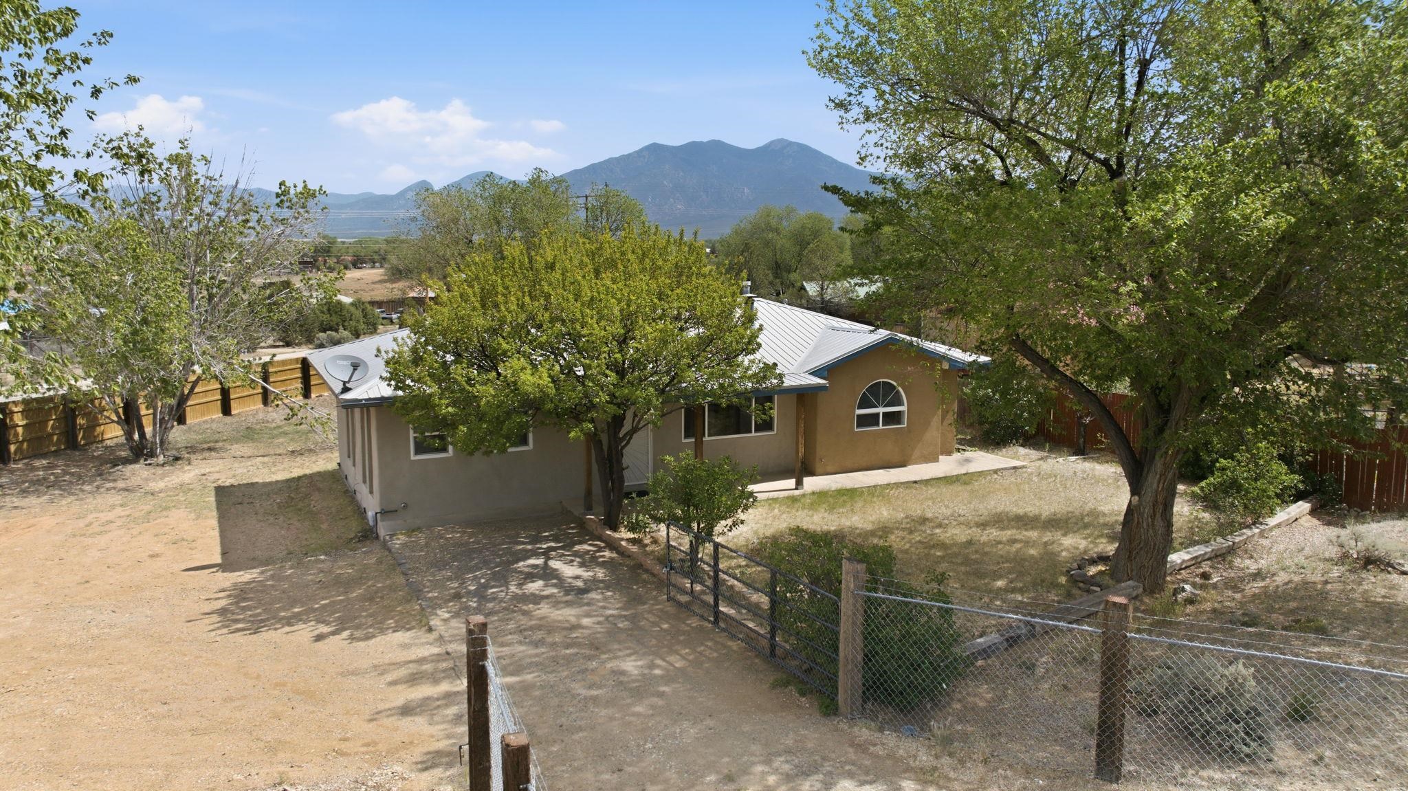 227 Herdner Road Taos, NM 87571 - Photo 33 of 35 Gallery Image 33