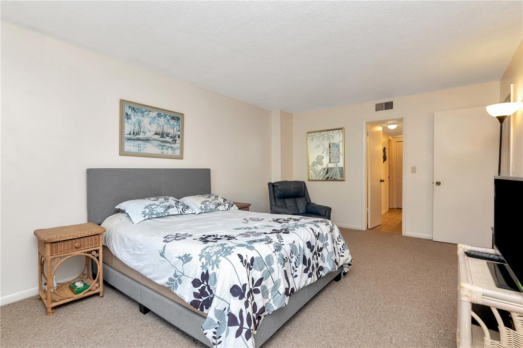 11485 Oakhurst Road, Unit A105 Largo, FL 33774 - Photo 15 of 34