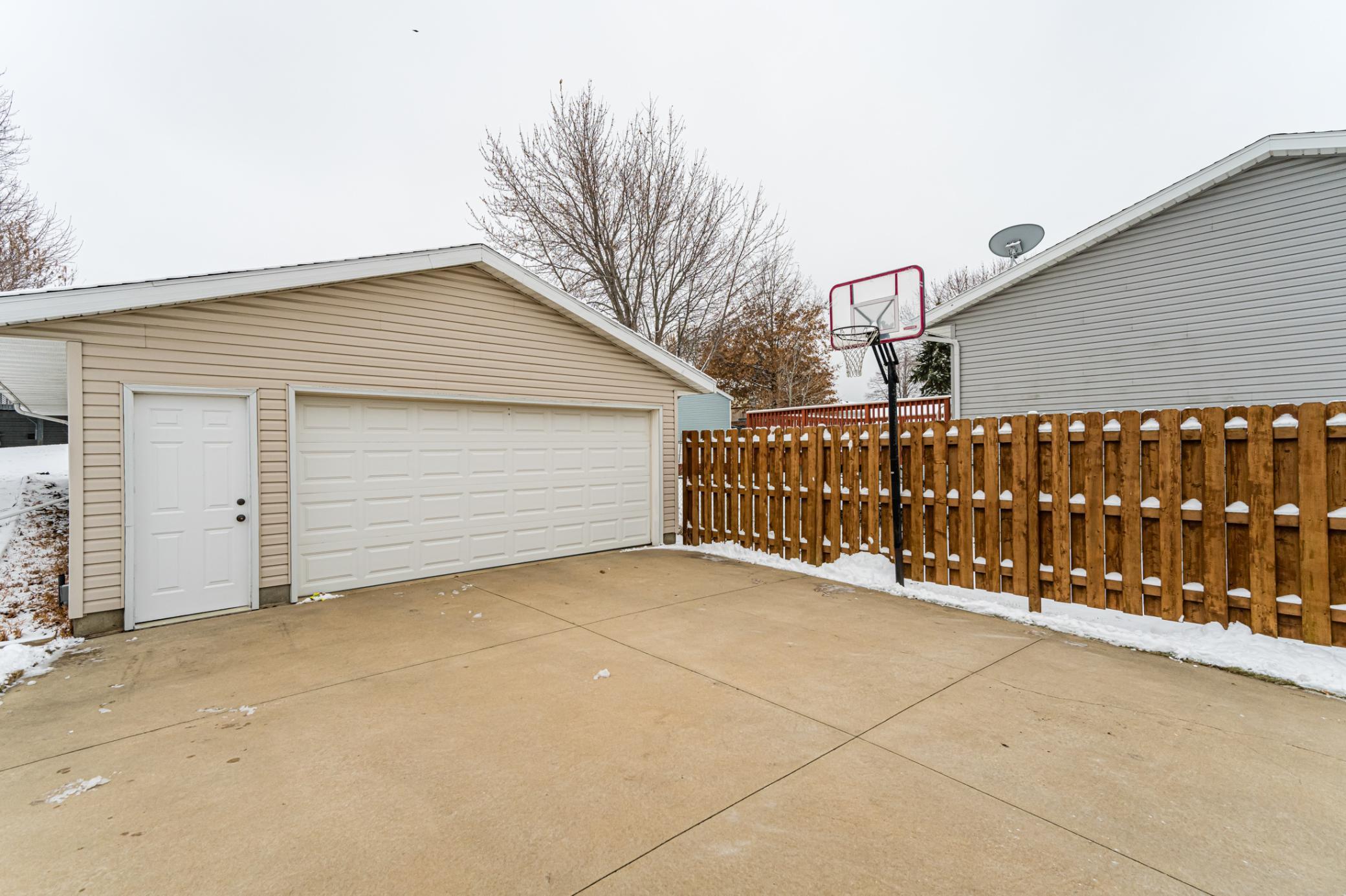 4908 25th Avenue Northwest Rochester, MN 55901 - Photo 28 of 33