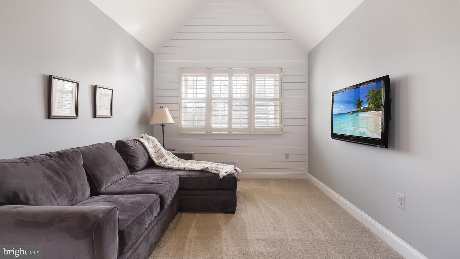 2522 Lockleigh Road Jamison, PA 18929 - Photo 24 of 58 Primary Suite Sitting Area