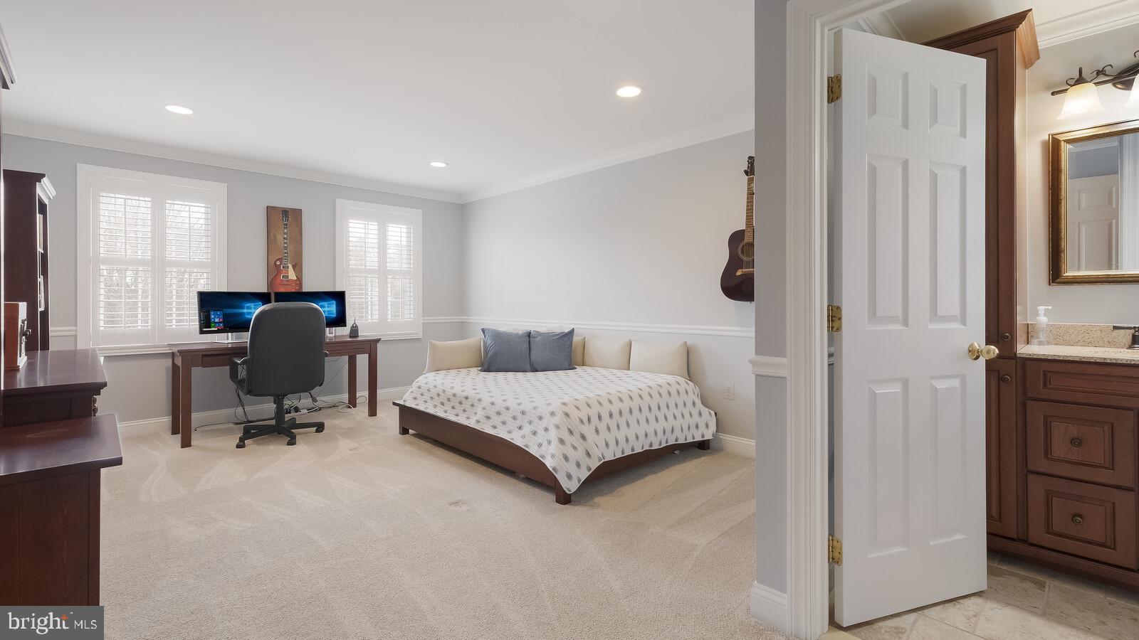 2522 Lockleigh Road Jamison, PA 18929 - Photo 35 of 58 En Suite Bedroom