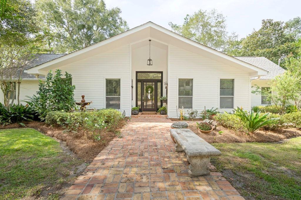 28326 Vinson Road Lacombe, LA 70445 - Photo 2 of 34 Gallery Image 2