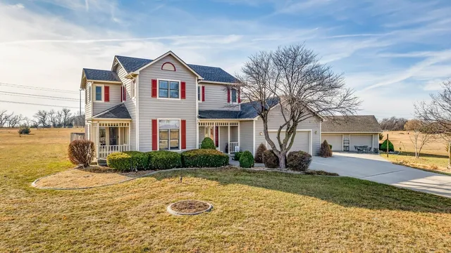 $439,000 | 7525 East Oak Tree Lane, Kechi, KS 67067