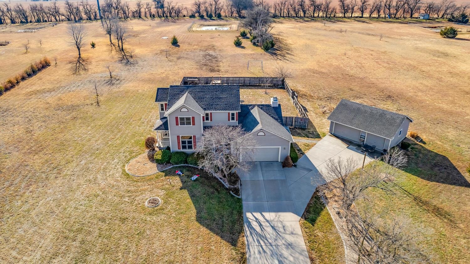 7525 East Oak Tree Lane Kechi, KS 67067 - Photo 2 of 35