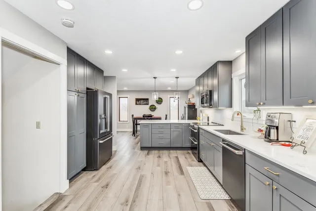 $439,000 | 7525 East Oak Tree Lane, Kechi, KS 67067