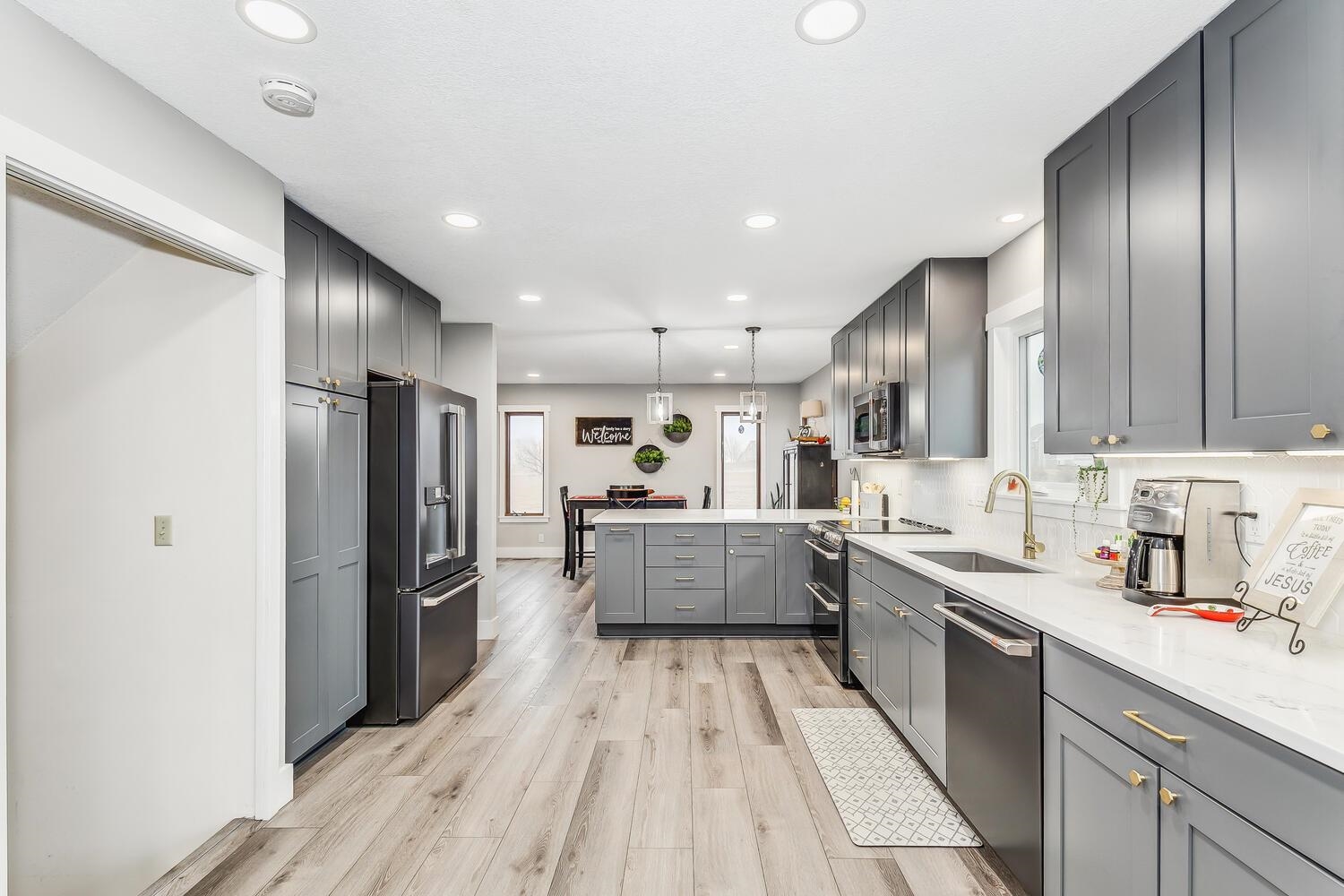 7525 East Oak Tree Lane Kechi, KS 67067 - Photo 7 of 35