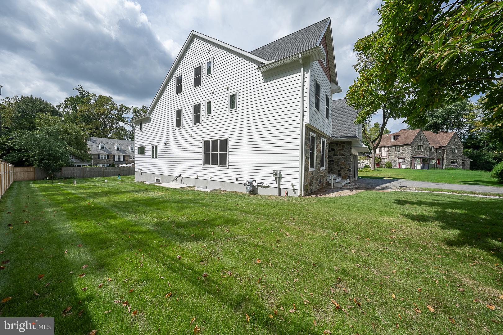 101 Highfield Road Villanova, PA 19085 - Photo 2 of 31 Exterior Side