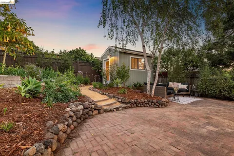 $695,000 | 5728 Yale Avenue, Richmond, CA 94805
