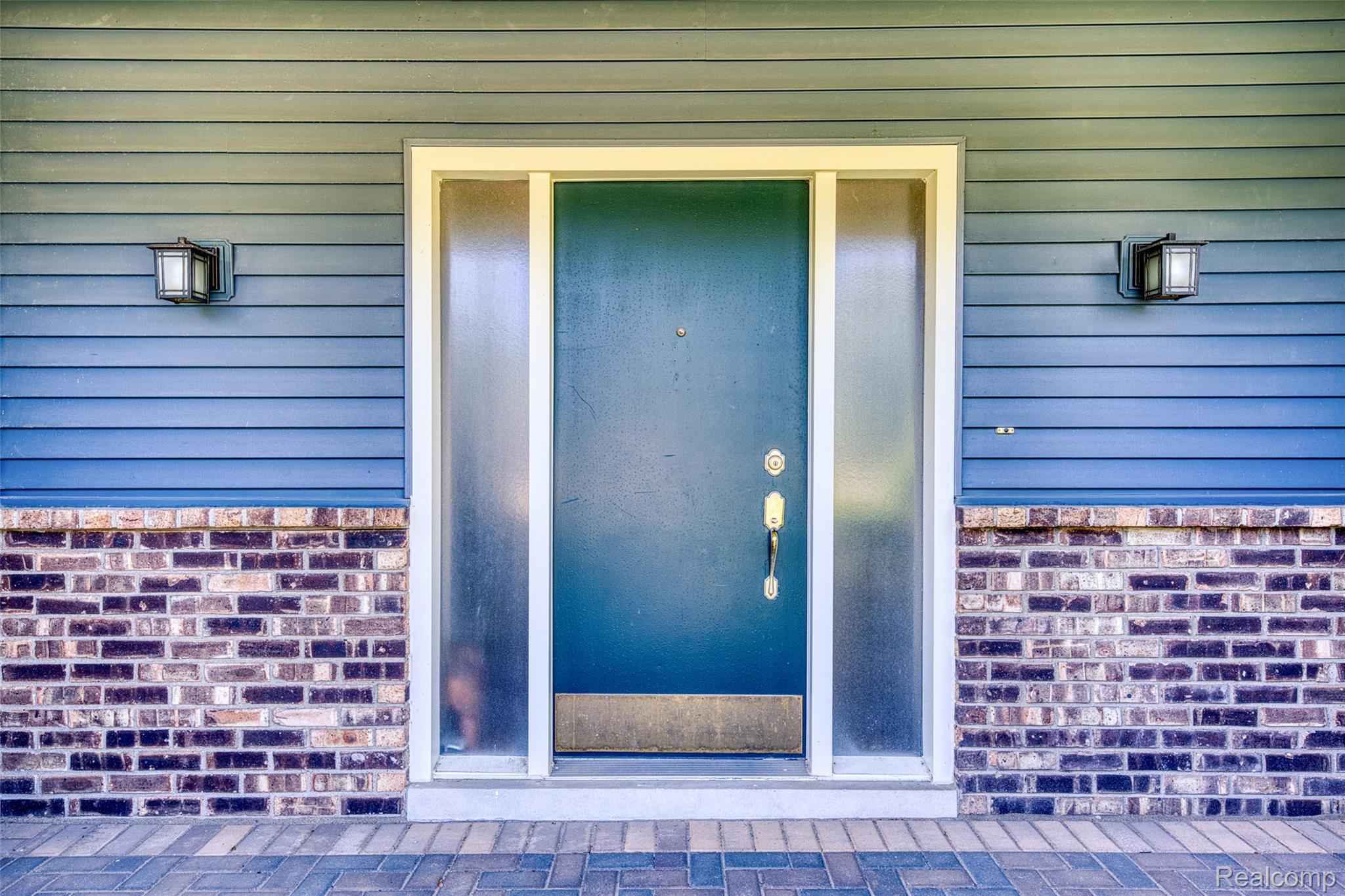 36275 Congress Road Farmington, MI 48335 - Photo 8 of 46 image-8.jpg