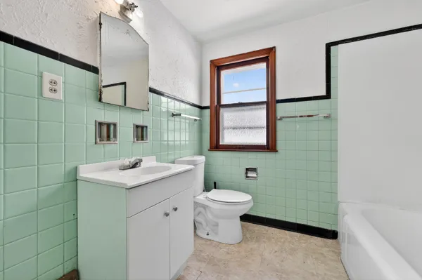 $184,900 | 3628 North 58th Boulevard, Unit 3630, Milwaukee, WI 53216