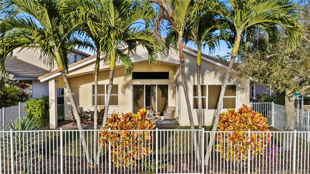 1040 Southeast Fleming Way Stuart, FL 34997 - Photo 13 of 21