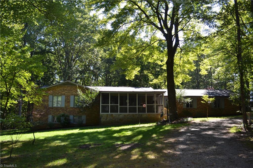 1079 Ridge Road Pine Hall, NC 27042 - Photo 2 of 27