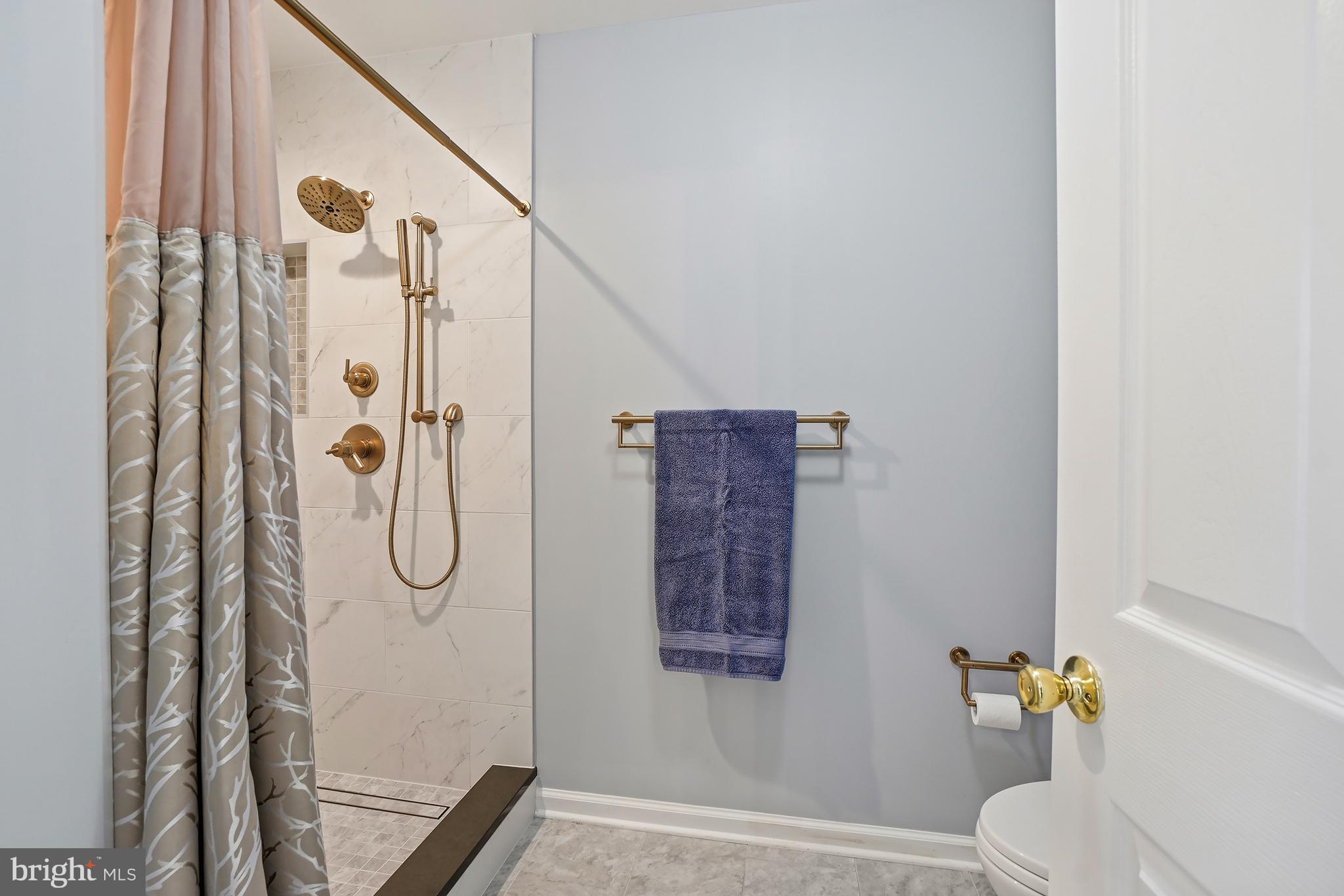 11638 Deer Forest Road Reston, VA 20194 - Photo 25 of 48