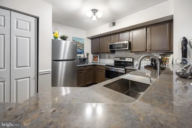 $320,000 | 10 Sandstone Court, Annapolis, MD 21403