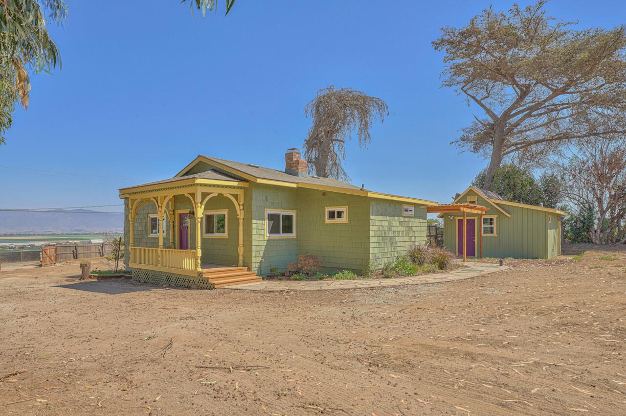 520 River Road Salinas, CA 93908 - Photo 5 of 34 Gallery Image 5