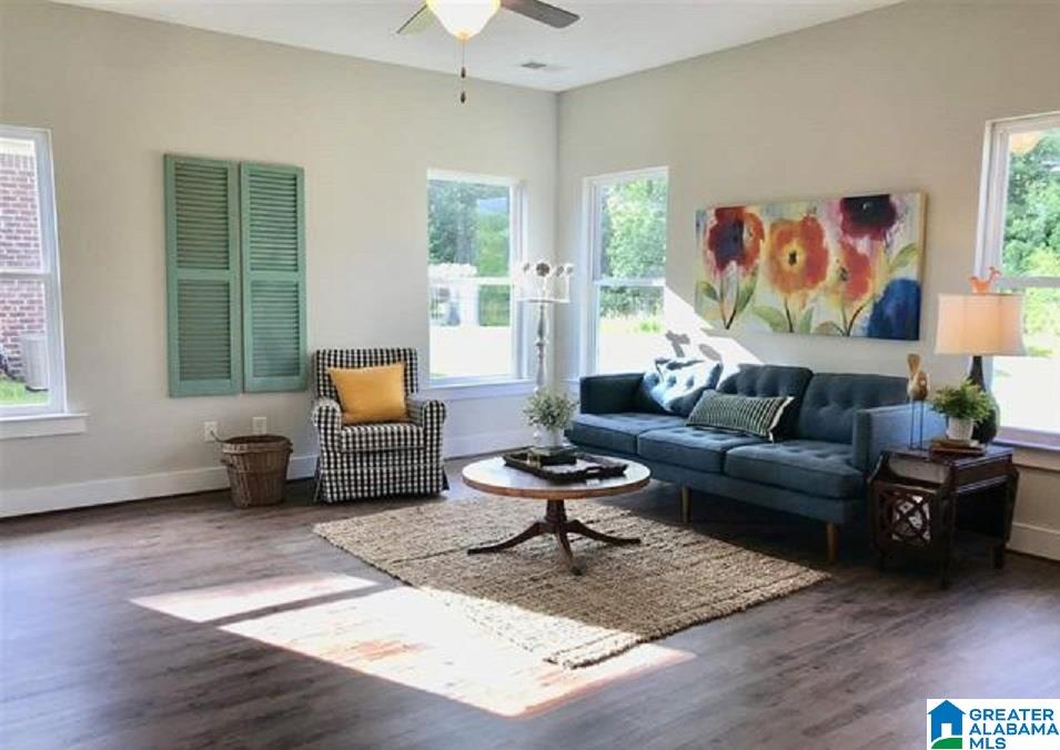 704 Crider Road Alabaster, AL 35114 - Photo 3 of 12