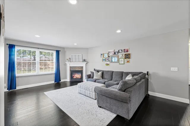 $285,000 | 106 Juniper Drive, Mahomet, IL 61853