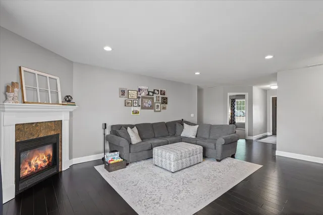 $285,000 | 106 Juniper Drive, Mahomet, IL 61853