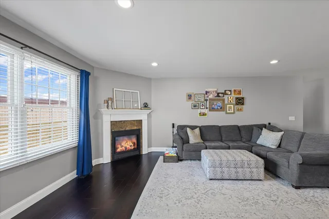 $285,000 | 106 Juniper Drive, Mahomet, IL 61853